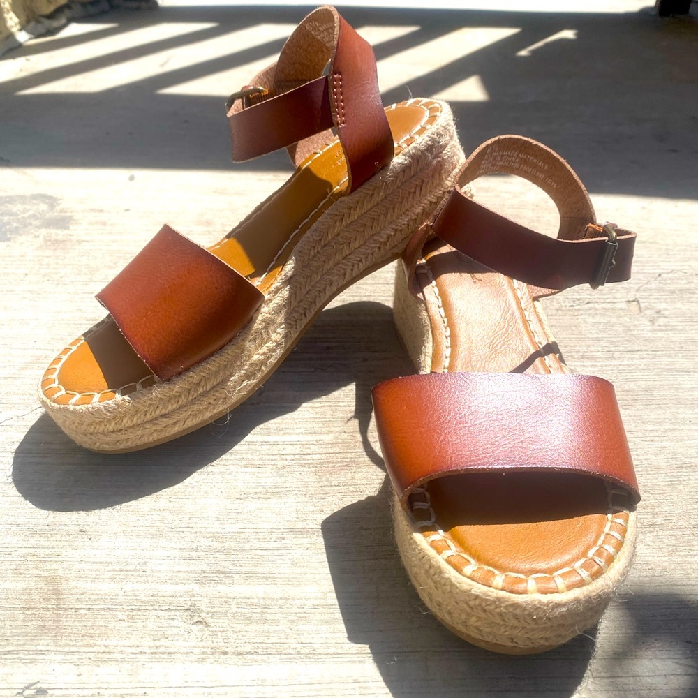 Brown wedge, Size 6.5